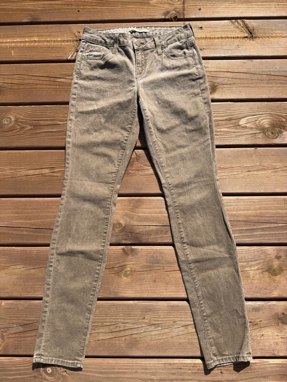 VINCE Skinny Jeans in Taupe